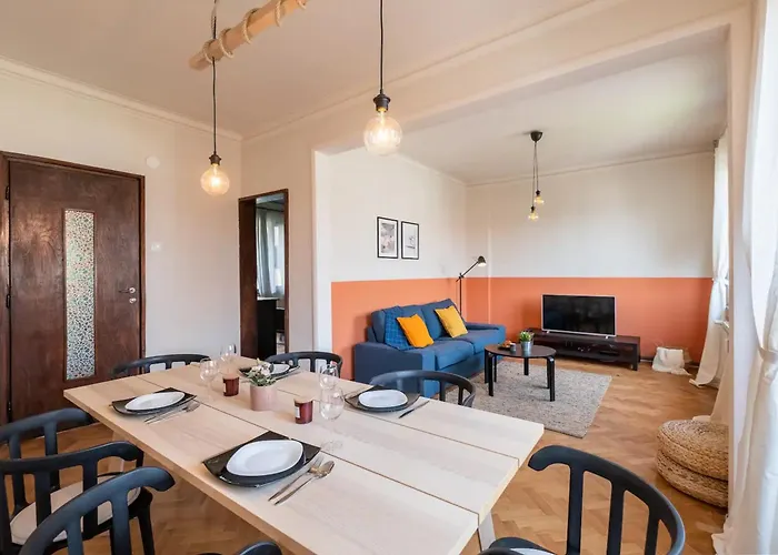 Orange Friendly Near Vitosha Blvd Apartment