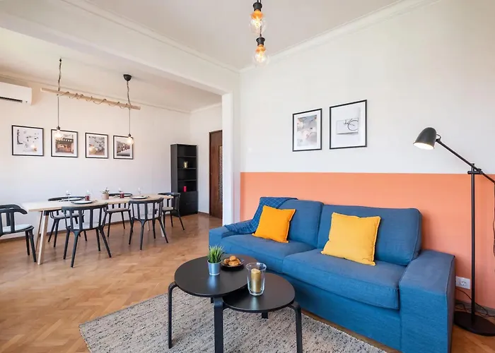 Orange Friendly Near Vitosha Blvd ソフィア