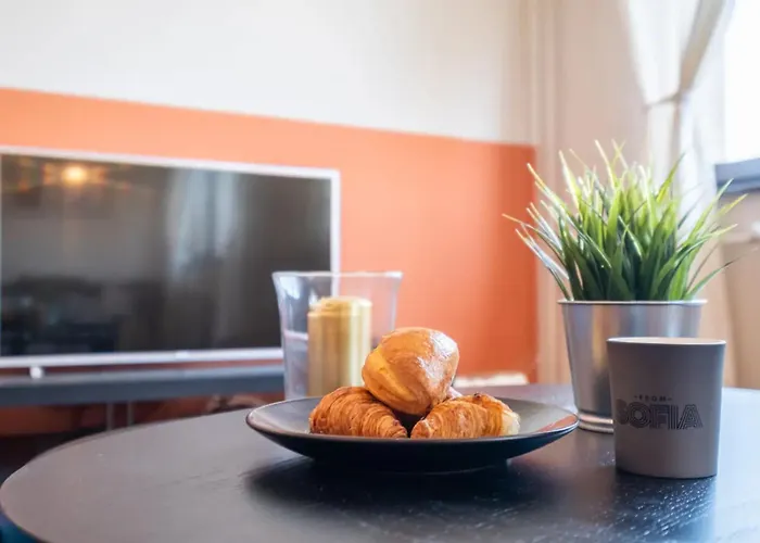 Orange Friendly Near Vitosha Blvd アパート *