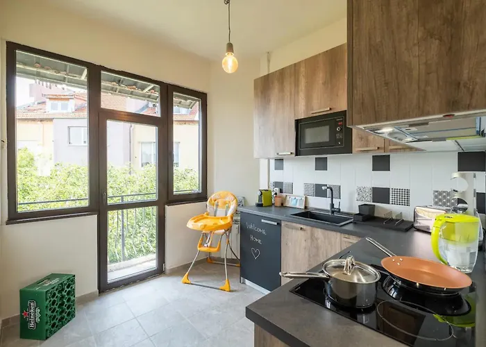 Orange Friendly Near Vitosha Blvd Lejlighed